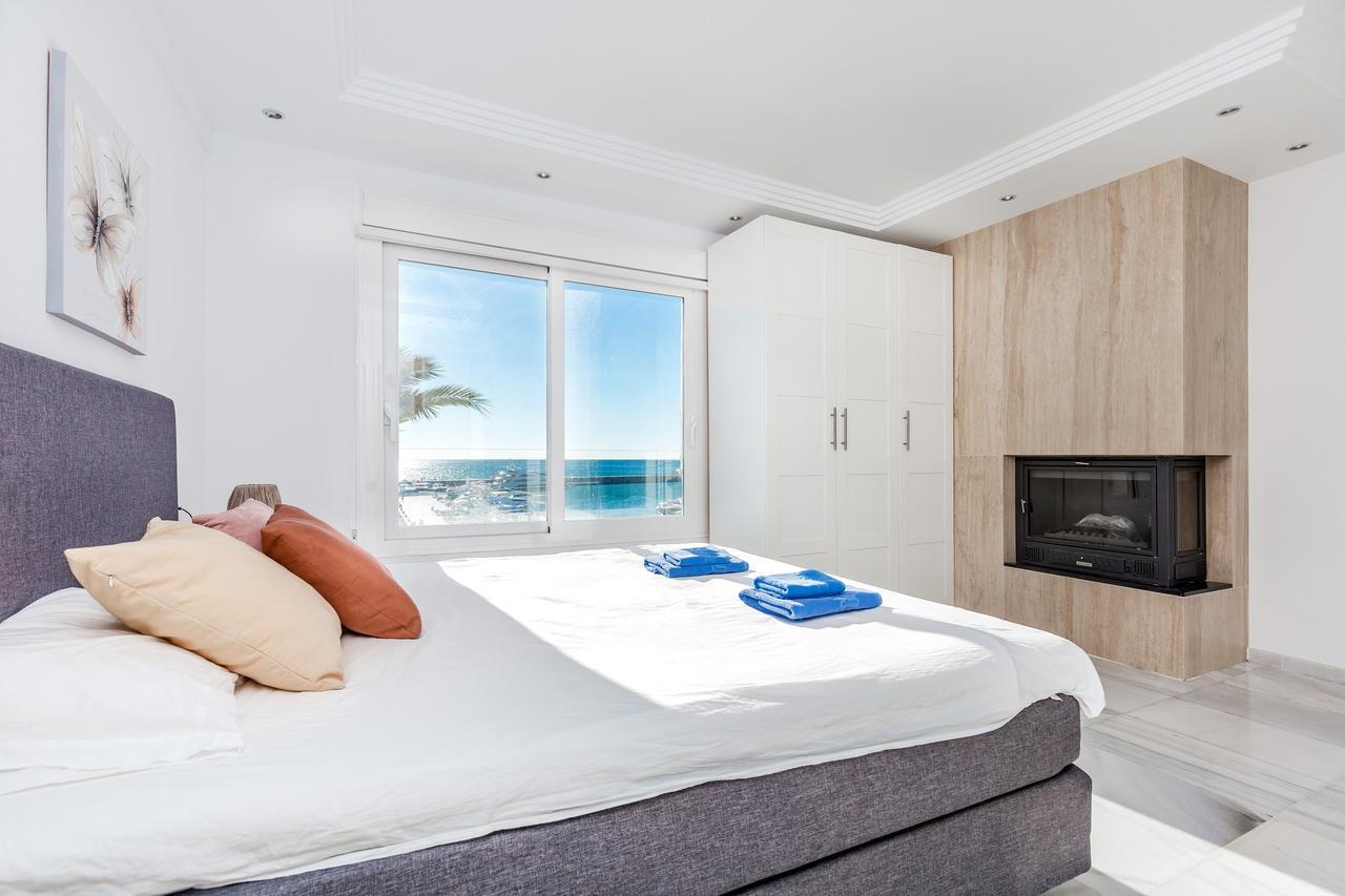 Апартаменты Front Line Penthouse Puerto Banus With Sea Views Марбелья Экстерьер фото