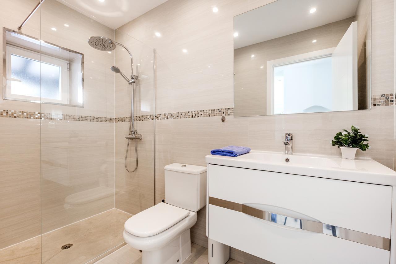 Апартаменты Front Line Penthouse Puerto Banus With Sea Views Марбелья Экстерьер фото